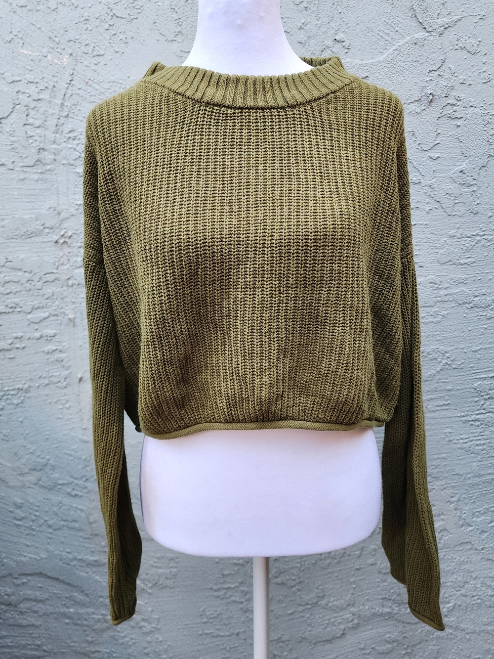 Wild Fable Olive Green Cropped Knit Pullover Sweater Crewneck Women's [M]